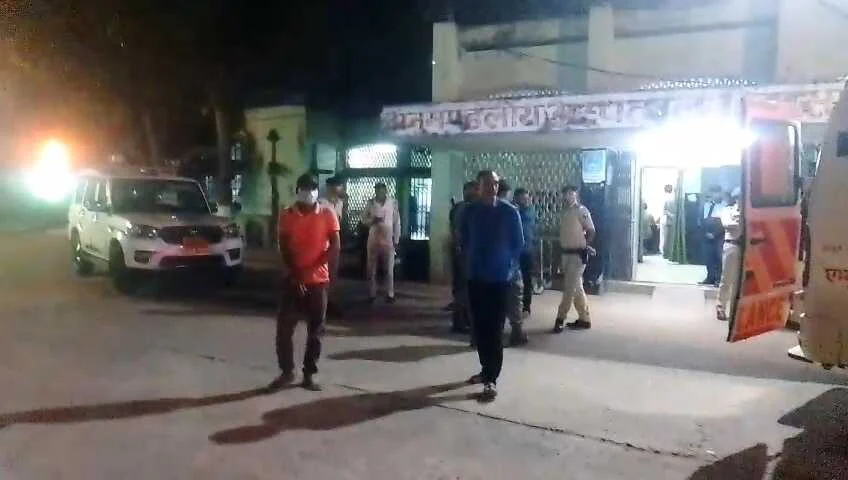 नालंदा: हिलसा पूर्वी बाईपास के निर्माण कार्य में लगे पोकलेन वाहन के चालक की बदमाशों ने गोली मारकर की हत्या, शाम में ग्रामीणों से हुआ था विवाद 2