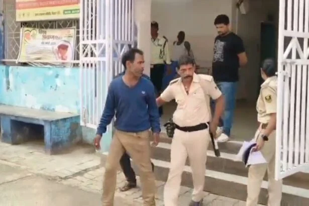 बेगूसराय में एक चोर ने महिला के कान से छीनी बाली, पकड़े जाने के डर से चोर ने निगली सोने की बाली, एक्स-रे में फंसा दिखा 'सबूत' 1