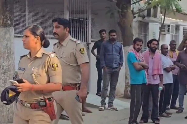 बेगूसराय में बेखौफ अपराधियों ने एक युवक को घर से बुलाकर गोली मारकर किया हत्या, इलाके में फैली सनसनी,परिजनों में मचा कोहराम 1