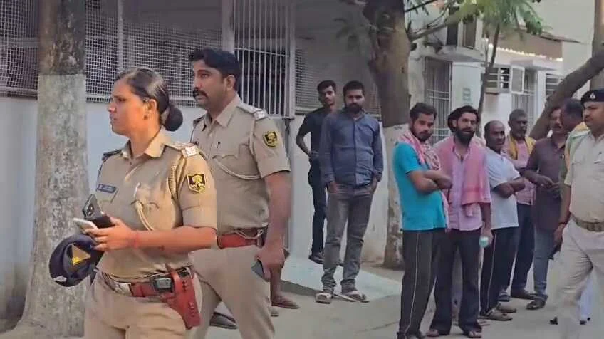 बेगूसराय में बेखौफ अपराधियों ने एक युवक को घर से बुलाकर गोली मारकर किया हत्या, इलाके में फैली सनसनी,परिजनों में मचा कोहराम 9