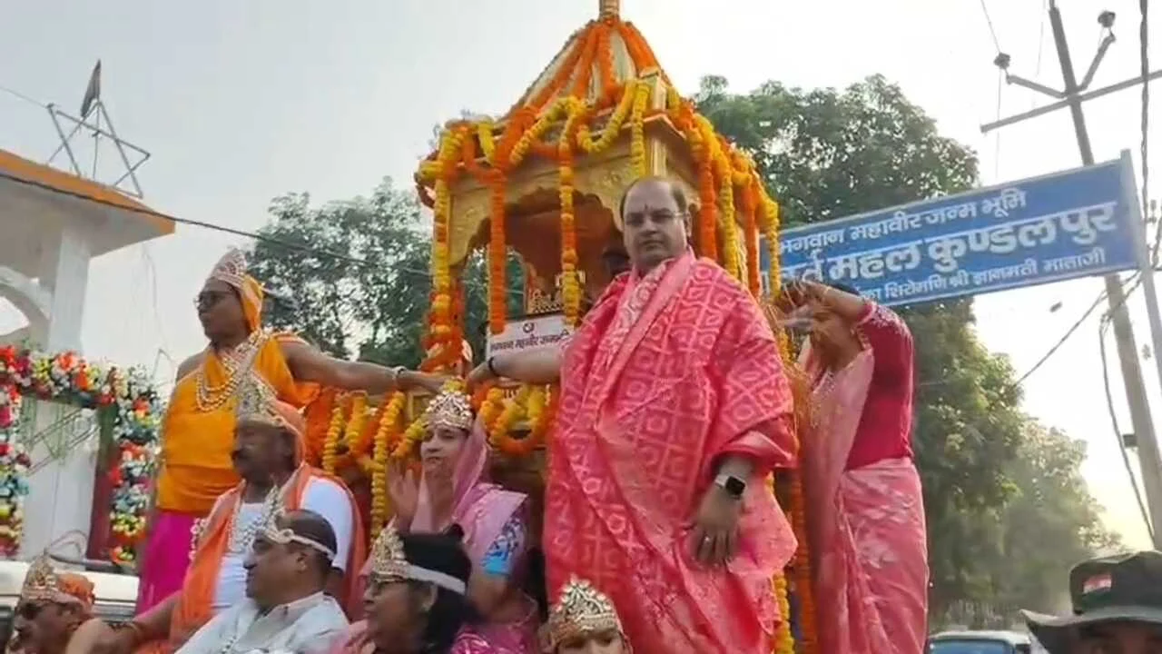 नालंदा: कुंडलपुर में भगवान महावीर जयंती पर भव्य रथ यात्रा, श्रद्धालुओं की उमड़ी भीड़ 5