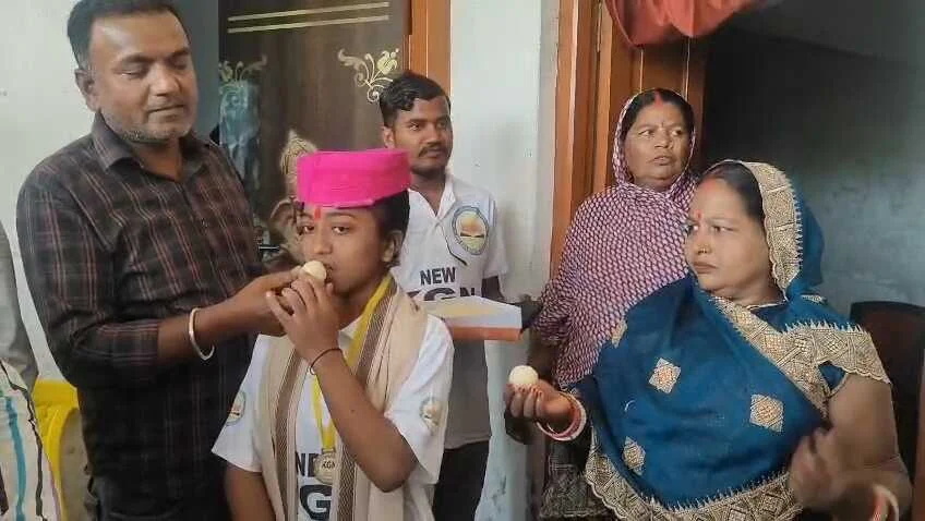 समस्तीपुर की बेटी का कमाल: होटल संचालक की पुत्री ज्योति ने बिहार मैट्रिक परीक्षा में हासिल किया चौथा स्थान 1