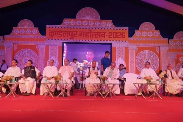 नालंदा: कुंडलपुर से सियासी संदेश नीतीश पर भरोसा, NDA एकजुट, नीतीश के इस्तीफे पर मंत्रियों की दो टूक NDA ही तय करेगा अगला सीएम 1