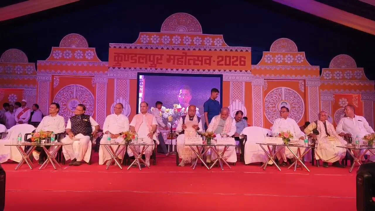 नालंदा: कुंडलपुर से सियासी संदेश नीतीश पर भरोसा, NDA एकजुट, नीतीश के इस्तीफे पर मंत्रियों की दो टूक NDA ही तय करेगा अगला सीएम 4