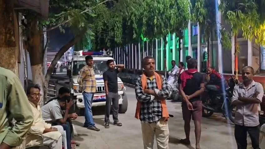 बेगूसराय में पानी बहाने के मामूली विवाद में चचेरे भाई ने रॉड से मार डाला, इकलौते कमाऊ बेटे की मौत 3