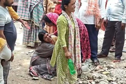 नालंदा में मंगलवार को शीतला मंदिर में लगे मेले के दौरान मची भगदड़, तीन की मौत, दस से अधिक गंभीर रूप से जख्मी, पुलिस मौके पर पहुंची 28