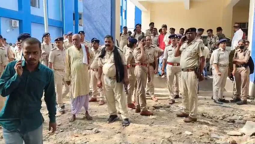 नालंदा: शीतला मंदिर में भगदड़, 9 श्रद्धालुओं की मौत, SHO सस्पेंड, एफएसएल की टीम पहुंची,  पूजा के दौरान मची थी अफरा-तफरी 3