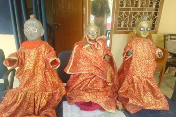 समस्तीपुर पुलिस को मिली बड़ी कामयाबी: ठाकुरबाड़ी से चोरी हुई अष्टधातु की 03 मूर्तियां बरामद, दो गिरफ्तार 3