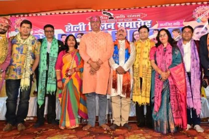 बछवाड़ा के लोहिया मैदान में बहा साहित्य का रस, 'बिहारी अस्मिता' और 'मिथिला संस्कृति' पर झूमे श्रोता 18