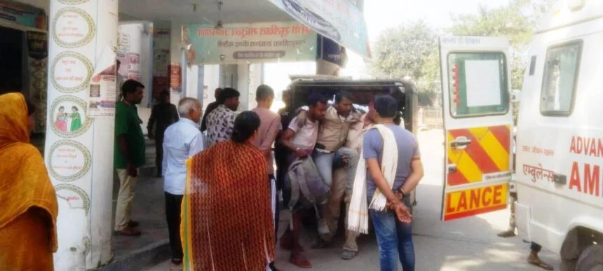 बेगूसराय के बरौनी रिफाइनरी से लौट रहे तीन मजदूरों को अज्ञात वाहन ने रौंदा, गंभीर हालत में सदर अस्पताल रेफर 1