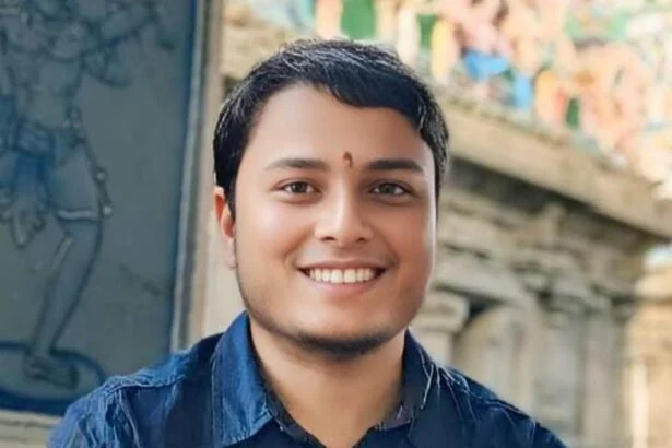 UPSC में आयुष कुमार ने लहराया परचम, देशभर में हासिल किया 143वां रैंक; जिले में खुशी की लहर 1