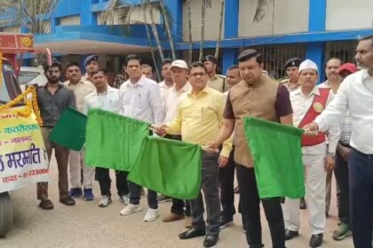 नालंदा: गर्मी से पहले नालंदा में पेयजल संकट से निपटने की तैयारी, 20 प्रखंडों में भेजे गए मरम्मत दल,जिलाधिकारी ने चापाकल मरम्मत वाहनों को दिखाई हरी झंडी 25