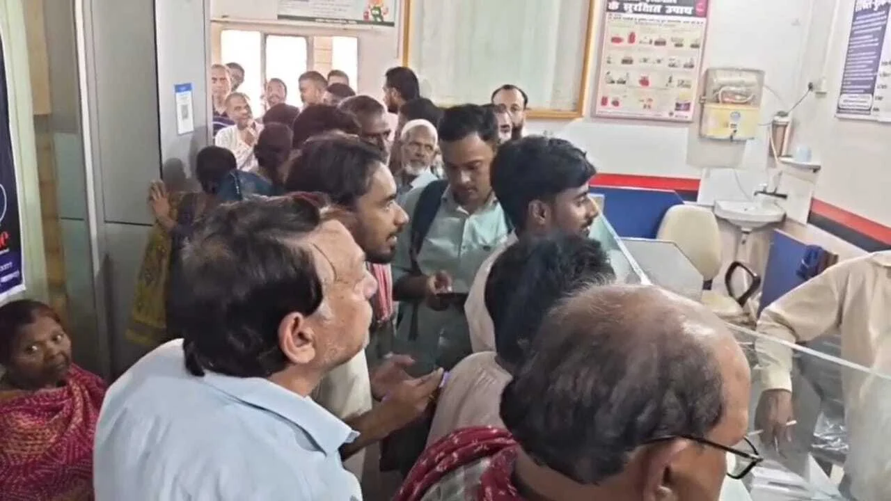 मिडिल ईस्ट युद्ध की आहट से बिहार में बढ़ी बेचैनी: गैस किल्लत की अफवाह के बीच नालंदा के गोदामों पर उमड़ी भीड़ 2