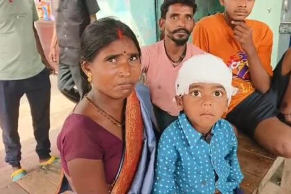 नालंदा के परवलपुर में बड़ा हादसा: आंगनवाड़ी केंद्र की छत का प्लास्टर गिरने से आधा दर्जन बच्चे घायल, एक का पैर टूटा 16