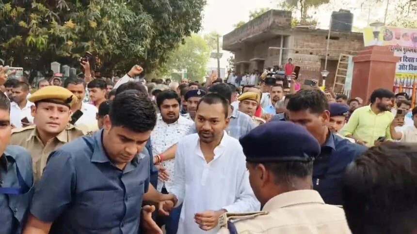 जदयू में शामिल होने के बाद पहली बार पैतृक गांव पहुंचे निशांत कुमार, ग्रामीणों ने किया जोरदार स्वागत 1