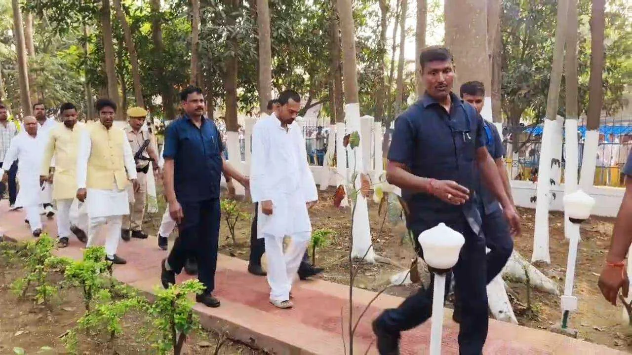 जदयू में शामिल होने के बाद पहली बार पैतृक गांव पहुंचे निशांत कुमार, ग्रामीणों ने किया जोरदार स्वागत 3