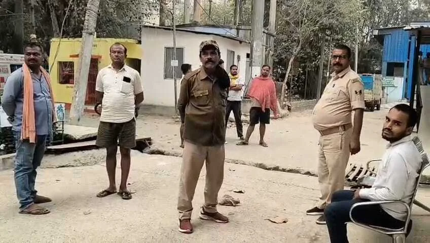 बेगूसराय में शादी की खुशियां मातम में बदलीं, जर्जर बिजली तार की चपेट में आने से युवक की दर्दनाक मौत 3