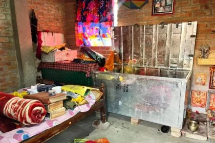 भगवानपुर में चोरों का दुस्साहस: वार्ड सदस्य के घर से लाखों के जेवरात और नकदी पार, इलाके में दहशत 51