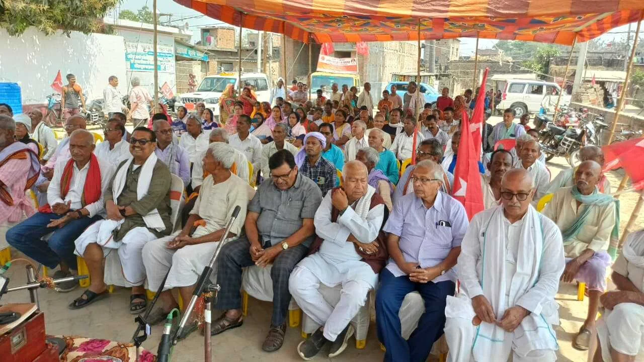 "तानाशाही फैसलों ने जनता को बर्बादी की दहलीज पर धकेला" - बछवाड़ा में गरजे माकपा नेता 4