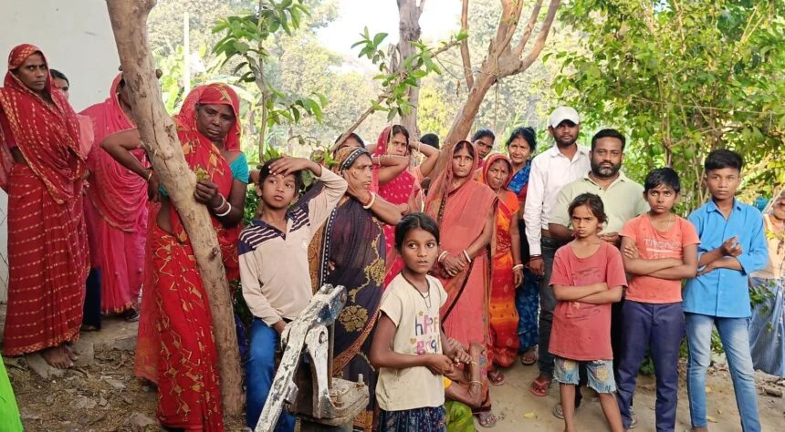 बछवाड़ा के रानी तीन पंचायत के चामोंवन गांव में 70 वर्षीय वृद्धा ने फंदे से लटककर दी जान, इलाके में सनसनी 1