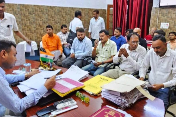 समस्तीपुर: गैस वितरण में लापरवाही पर नपेंगे संचालक, एसडीओ ने दी सख्त चेतावनी; कहा- उपभोक्ताओं को न हो परेशानी 5