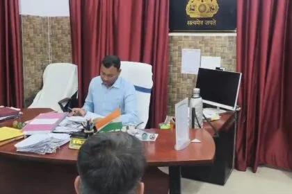 समस्तीपुर: गैस किल्लत पर प्रशासन का एक्शन, एसडीओ बोले- "पैनिक न हों, 3-4 दिनों में घर पहुँचेगा सिलेंडर " 12