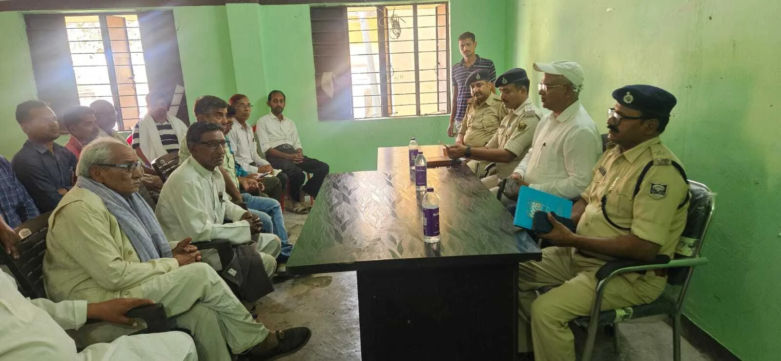 भगवानपुर में त्योहारों को लेकर शांति समिति की बैठक, रामनवमी, चैती दुर्गा पूजा और ईद पर भाईचारे की अपील 8