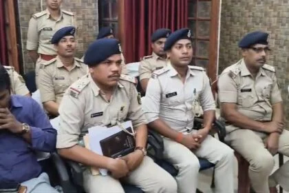 चैती छठ और ईद पर सुरक्षा के कड़े इंतजाम, समस्तीपुर SDO ने थाना प्रभारियों के साथ की हाई-लेवल बैठक 14