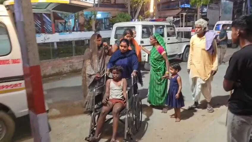 बेगूसराय में गैस सिलेंडर ब्लास्ट, एक ही परिवार के 5 लोग गंभीर रूप से झुलसे 2