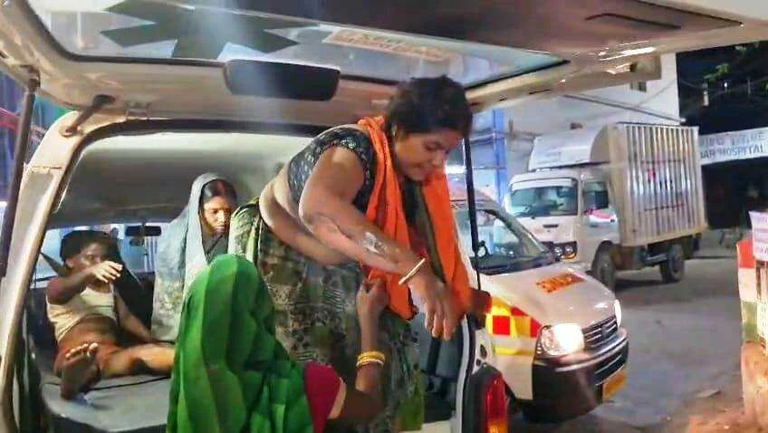 बेगूसराय में गैस सिलेंडर ब्लास्ट, एक ही परिवार के 5 लोग गंभीर रूप से झुलसे 3