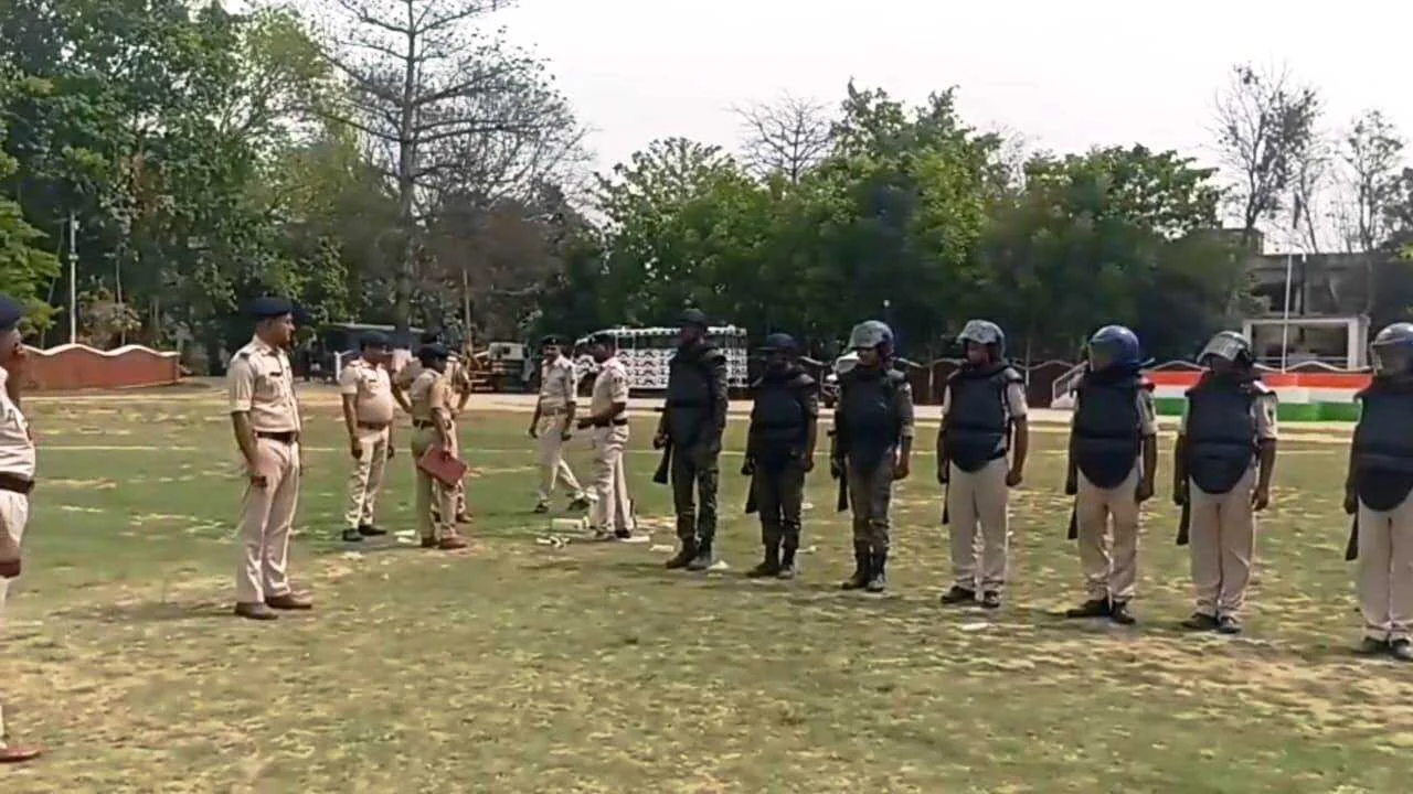 नालंदा पुलिस ने  ईद और रामनवमी से पहले दंगा निरोधक दल का मॉक ड्रिल 2