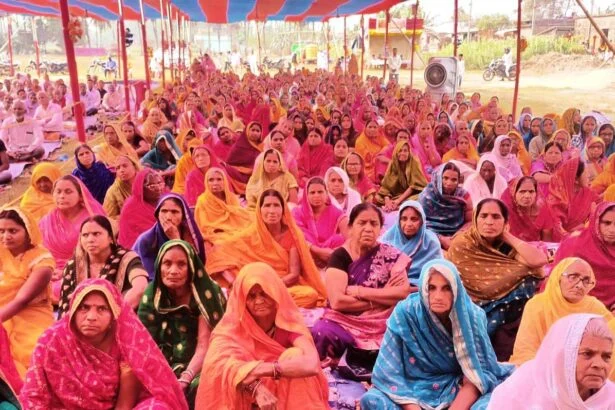 भवानंदपुर में संतमत सत्संग के 40वें अधिवेशन का आगाज, महर्षि योगानंद परमहंस के प्रवचन सुनने उमड़ी भीड़ 7