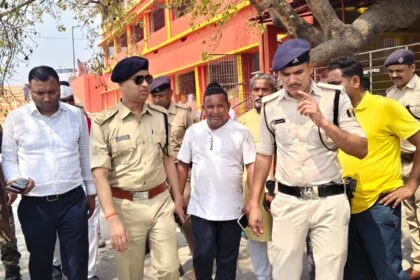 समस्तीपुर: राज्य स्तरीय बाबा केवल स्थान मेला की तैयारी तेज, एसडीओ व एसपी ने किया संयुक्त निरीक्षण 4