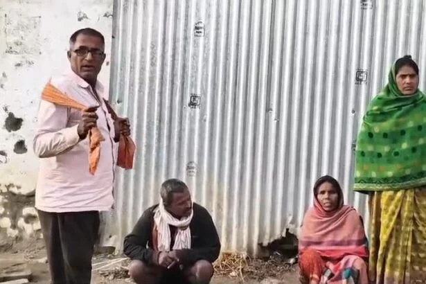 समस्तीपुर: 10 इंच जमीन के विवाद में बुजुर्ग की पीट-पीटकर हत्या, आक्रोशित परिजनों ने सड़क पर की आगजनी 1