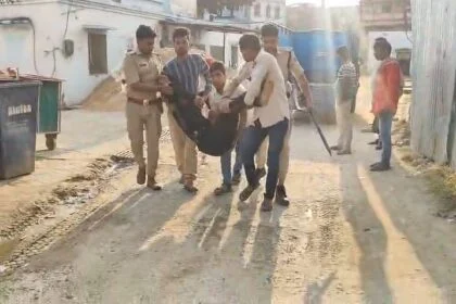 समस्तीपुर: रफ्तार का कहर, पिकअप की टक्कर से बाइक सवार छात्र की दर्दनाक मौत 8