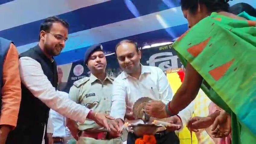 समस्तीपुर: बिहार दिवस पर सियासी हलचल: जेडीयू विधायक ने की निशांत कुमार को मुख्यमंत्री बनाने की मांग 19