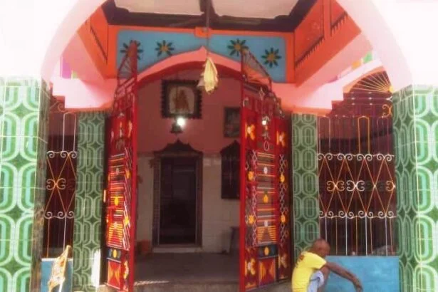 मानव समस्त चराचर के लिए पराक्रमी हो जाता है ऐसा मनोरथ पूर्ण करने वाली है असुरारी वाली मां जगदम्बा - मुकेश कुमार मिश्र 7