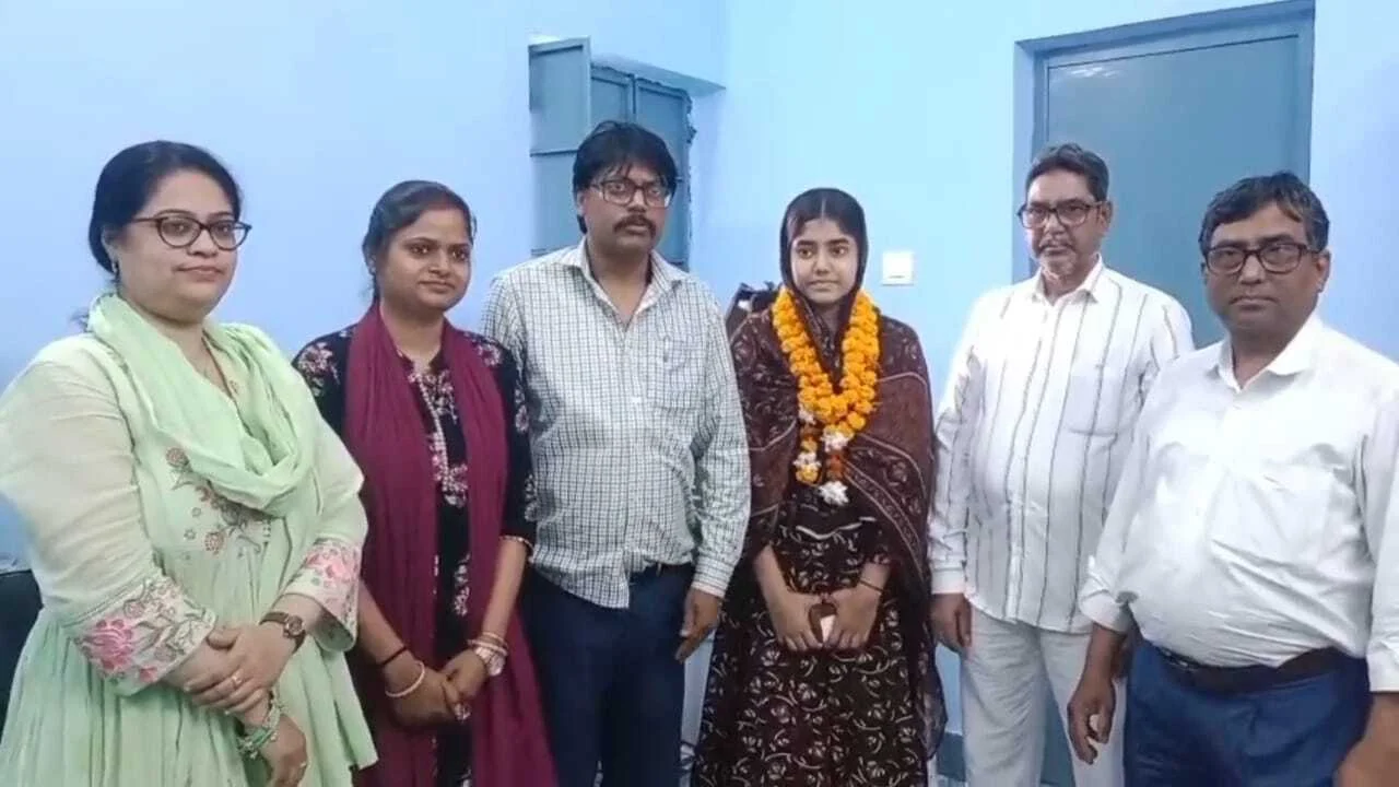 नालंदा की बेटी का कमाल: बिहार इंटर आर्ट्स में साजिया अंसारी बनीं स्टेट टॉपर, हासिल किया तीसरा स्थान 2