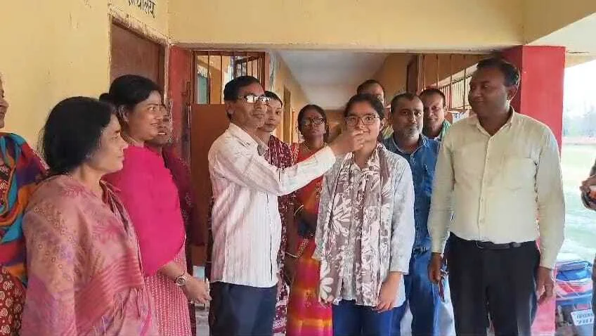 बेगूसराय की बेटी ने रचा इतिहास: अनामिका कुमारी बनीं बिहार टॉपर, साइंस में राज्य में तीसरा स्थान 3