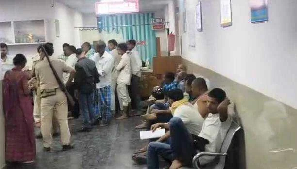 बेगूसराय में मामूली विवाद में भिड़े दो समुदाय, जमकर हुई पत्थरबाजी; एक दर्जन से अधिक घायल 2