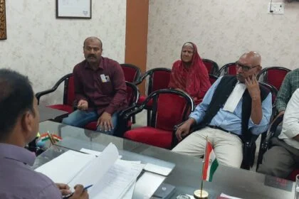 तेघड़ा SDM की सराहनीय पहल: बुजुर्ग माता-पिता के भरण-पोषण मामले में कराया समझौता, तय हुई सम्मानजनक राशि 27