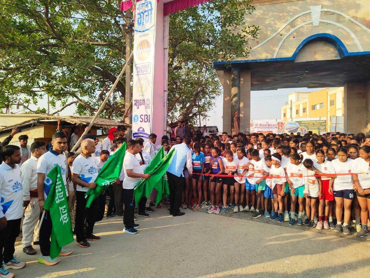 सिमरिया धाम में 'रन फॉर गंगा' का सफल आयोजन; केन्या, यूपी और बिहार के धावकों ने दिखाया दमखम 5