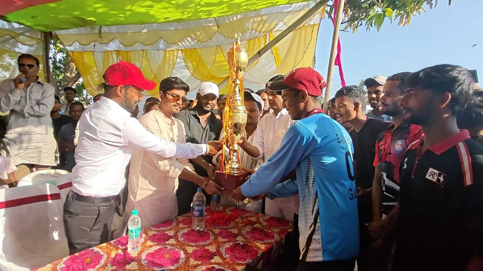 नालंदा: जोगा बीघा में धनंजय स्मृति क्रिकेट टूर्नामेंट का भव्य समापन; बानाबीघा बना चैंपियन 2