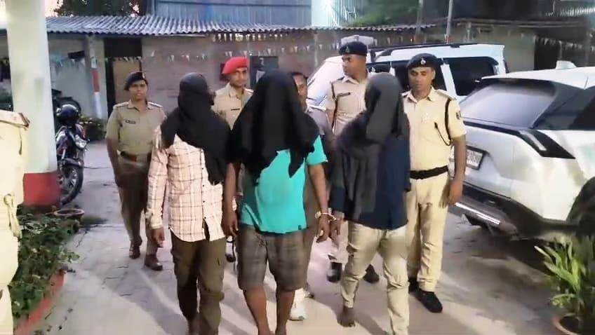 बेगूसराय पुलिस की बड़ी कामयाबी: चर्चित जमीन कारोबारी वरुण सिंह के हत्यारे गिरफ्तार, रणधीर महतो ने रची थी साजिश 2