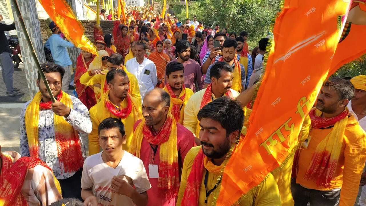 बीहट में महामंत्र श्रीसीताराम नाम अखंड संकीर्तन का विधिवत शुभारंभ किया गया 2