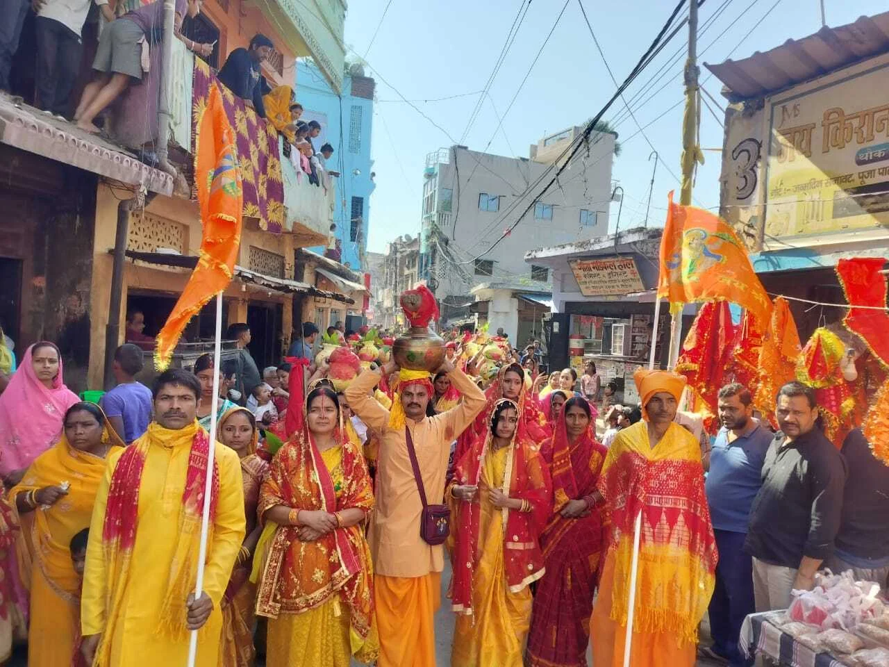 बीहट में महामंत्र श्रीसीताराम नाम अखंड संकीर्तन का विधिवत शुभारंभ किया गया 3