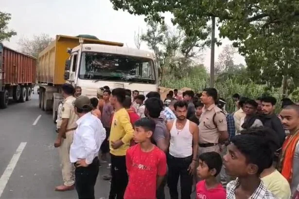 बेगूसराय के एनएच-31 पर भीषण सड़क हादसा, हाइवा ने बाइक सवार को एक किलोमीटर तक घसीटा, दर्दनाक मौत 7