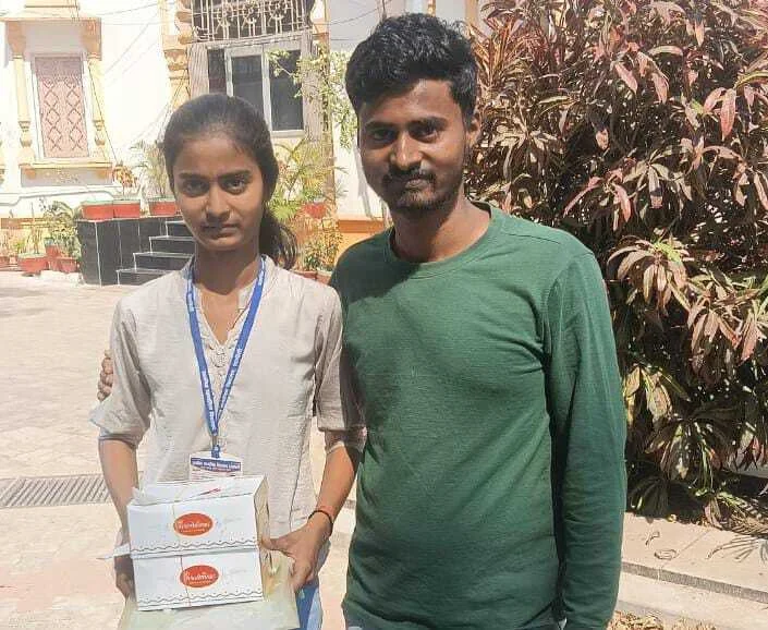 वीरपुर की बेटियों का बिहार में जलवा: खरमौली की खुशबू कुमारी ने 'टॉप-10' में बनाई जगह, प्रदेश में मिला 9वां स्थान 9