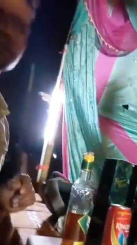 समस्तीपुर: केवल स्थान मेले में खुलेआम शराब बेचे जाने की खबरें प्रसारित होने के बाद भी प्रशासन मौन,प्रशासन पर उठ रहे कई गंभीर सवाल 3