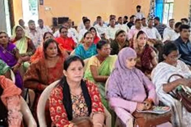 एफएलएन कार्यक्रम की समीक्षा बैठक में निर्देश, कमजोर बच्चों को भाषा व गणित में दक्ष बनाना प्राथमिकता 1